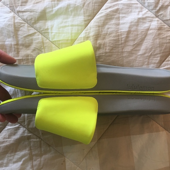 Lululemon mens bright lemon/lime and grey Restfeel Slides Size 12